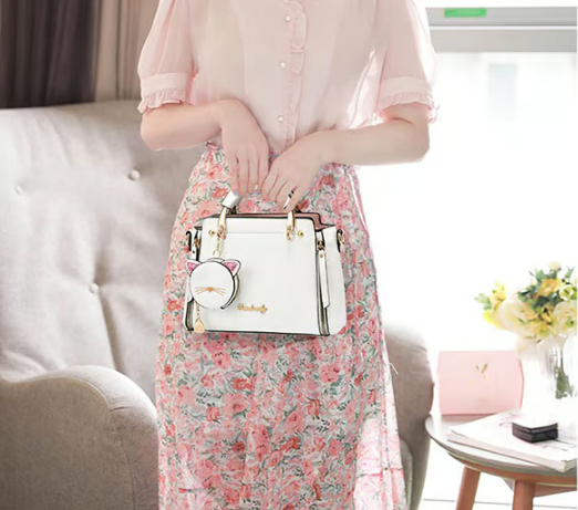 Kitty Chic Bag ( BUY 1 GET 1 FREE)